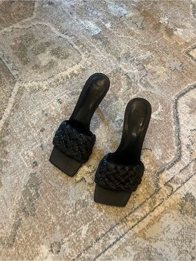 Marc Fisher Black Braided Slide Heels Women’s Size 8.5